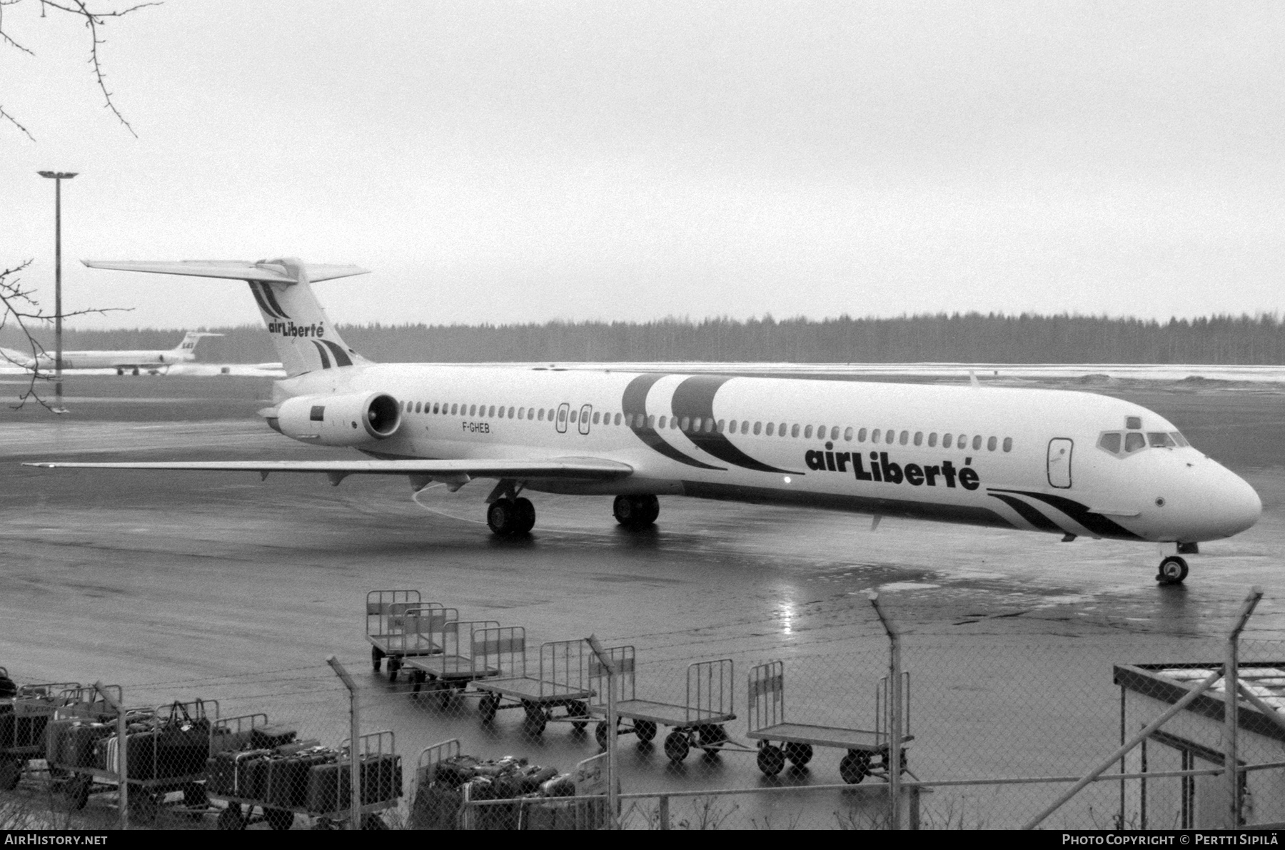 Aircraft Photo of F-GHEB | McDonnell Douglas MD-83 (DC-9-83) | Air Liberté | AirHistory.net #344110