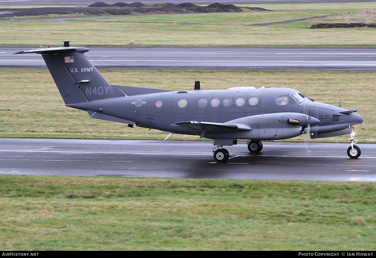 Aircraft Photo of N40Y | Beech A200CT Super King Air | USA - Army | AirHistory.net #344148