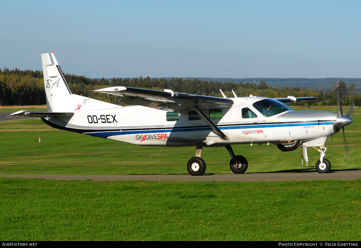 Aircraft Photo of OO-SEX | Cessna 208B Texas Turbine Supervan 900 | SkyDive Spa | AirHistory.net #344212
