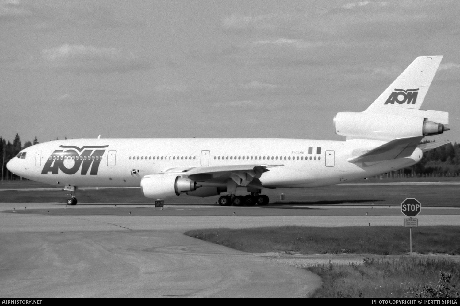 Aircraft Photo of F-GLMX | McDonnell Douglas DC-10-30 | AOM French Airlines | AirHistory.net #344295