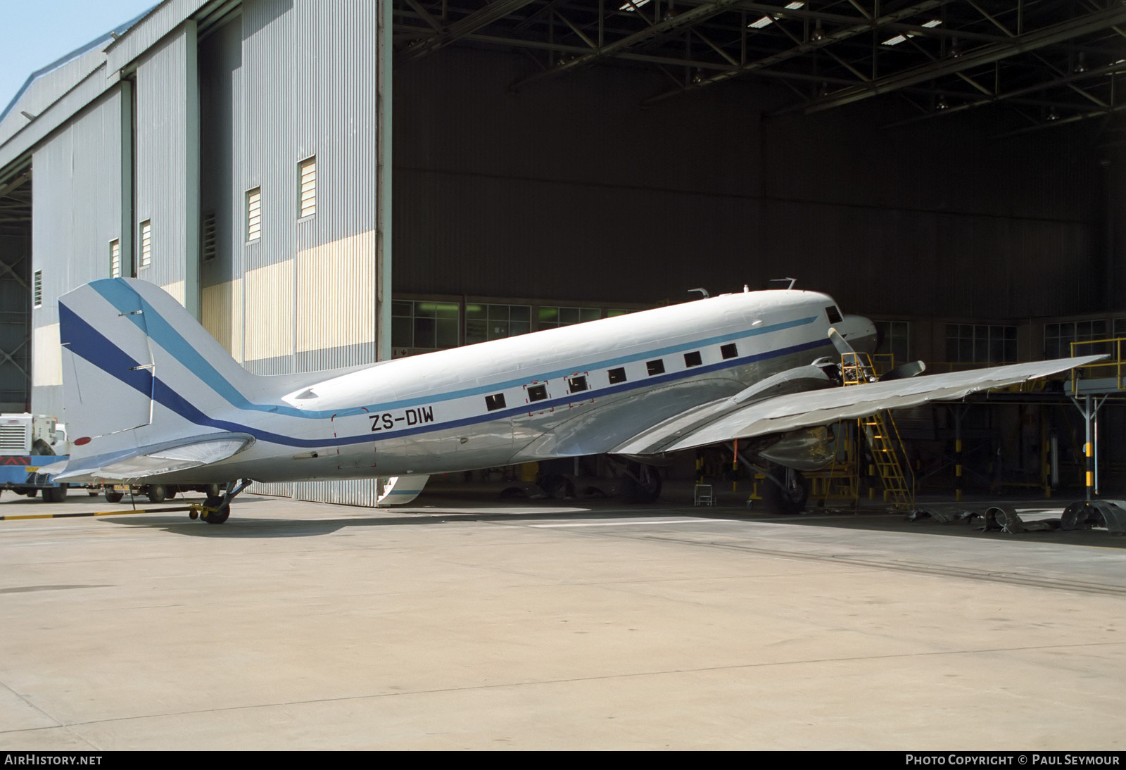 Aircraft Photo of ZS-DIW | Douglas C-47A Skytrain | AirHistory.net #344351