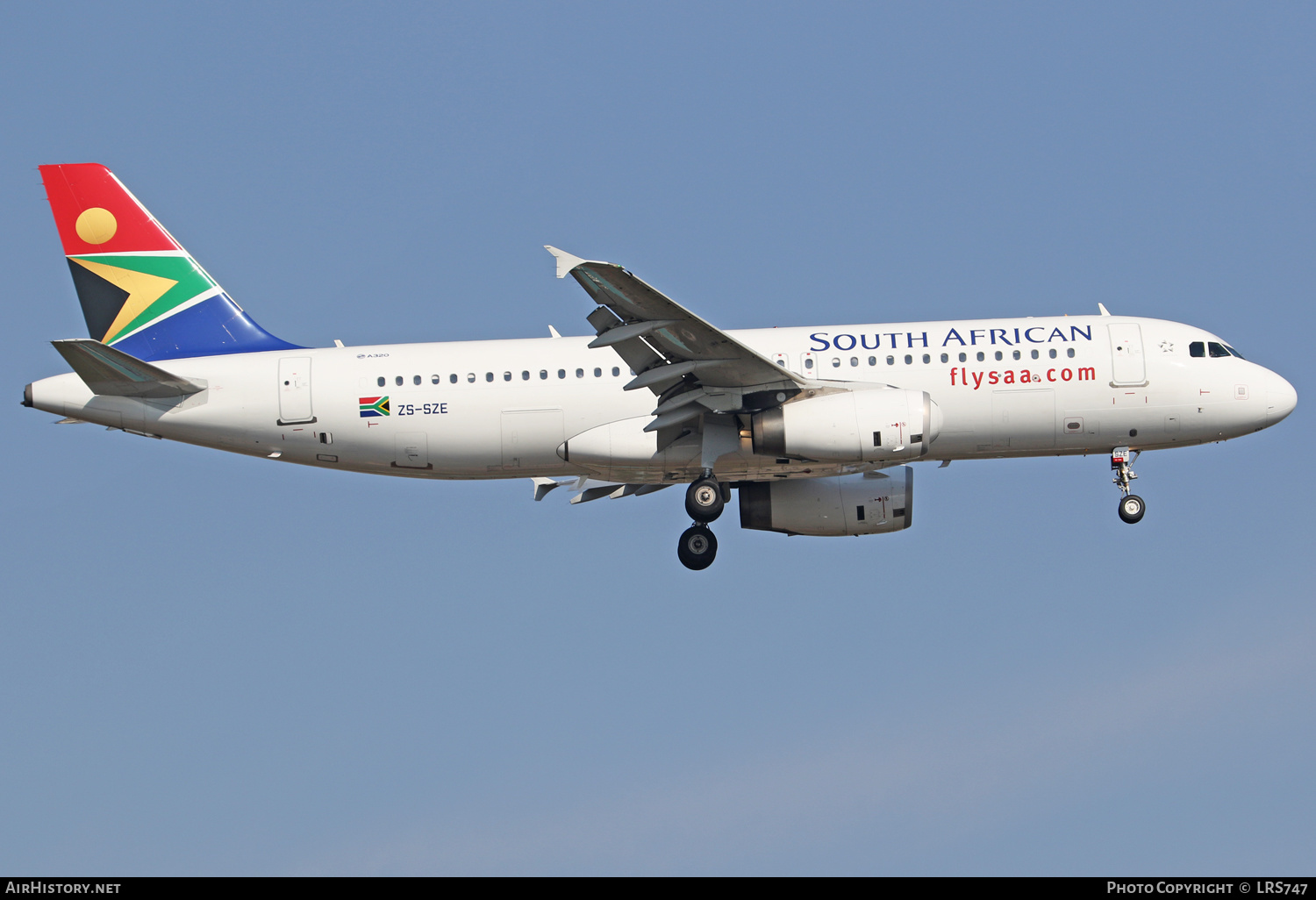 Aircraft Photo of ZS-SZE | Airbus A320-232 | South African Airways | AirHistory.net #344352