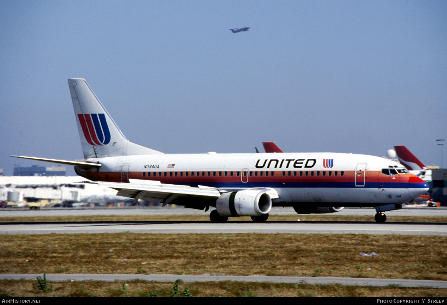 Aircraft Photo of N394UA | Boeing 737-322 | United Airlines | AirHistory.net #344569