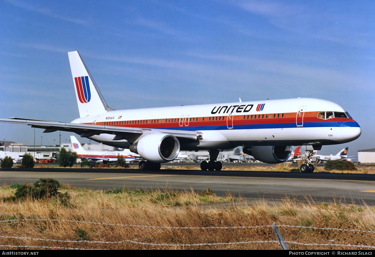 Aircraft Photo of N554UA | Boeing 757-222 | United Airlines | AirHistory.net #344653