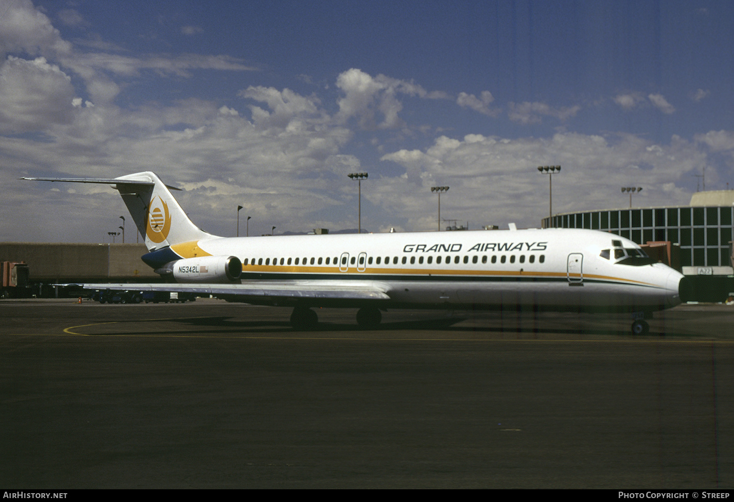 Aircraft Photo of N5342L | McDonnell Douglas DC-9-32 | Grand Airways | AirHistory.net #344712