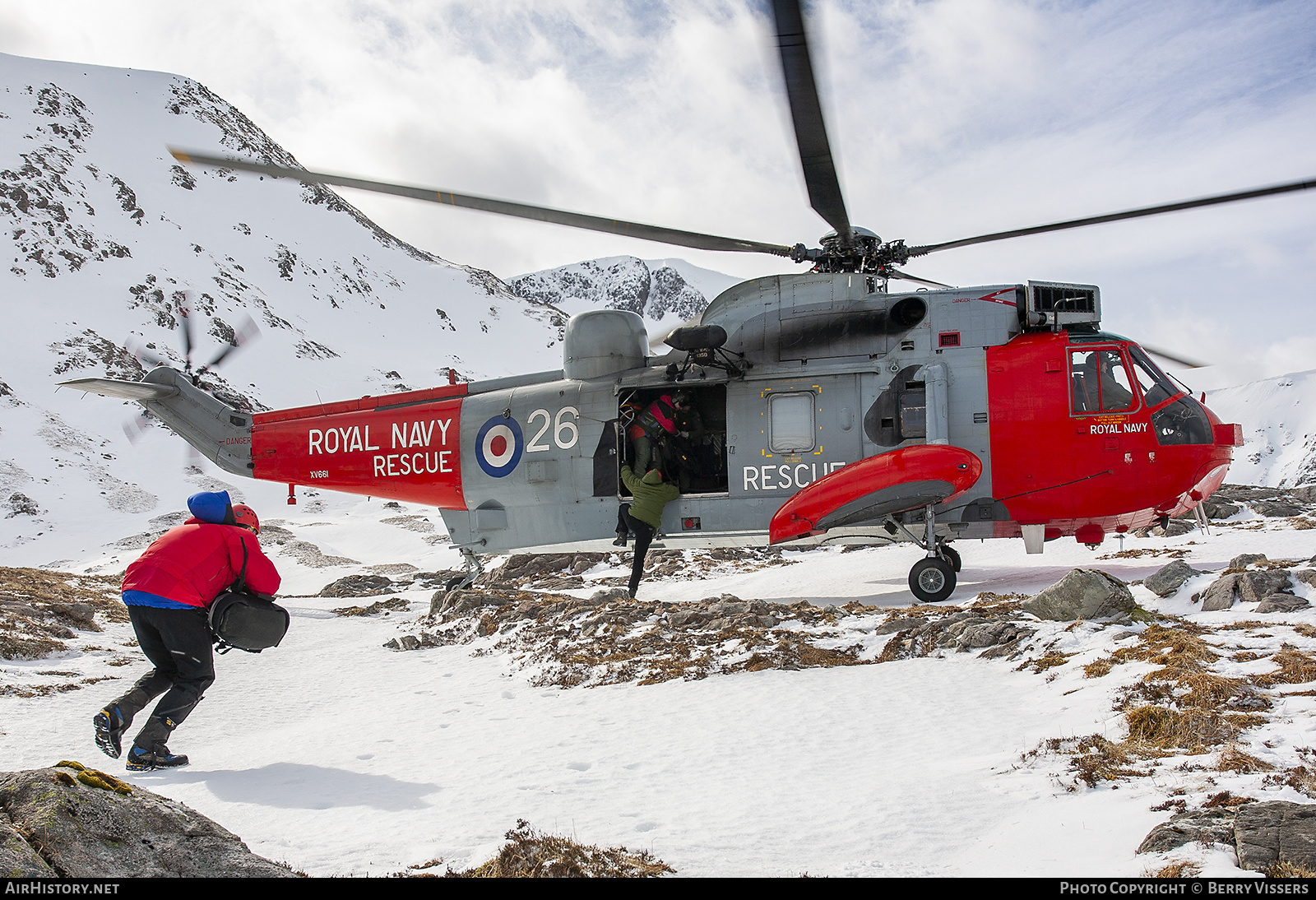 Aircraft Photo of XV661 | Westland WS-61 Sea King HU5 | UK - Navy | AirHistory.net #344819