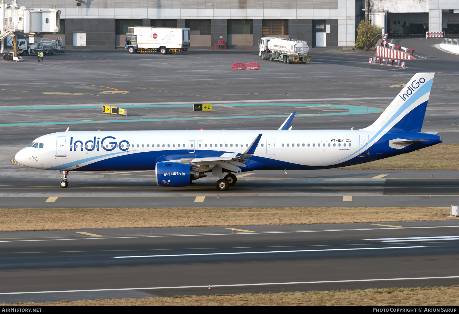 Aircraft Photo of VT-IUK | Airbus A321-271NX | IndiGo | AirHistory.net #344828