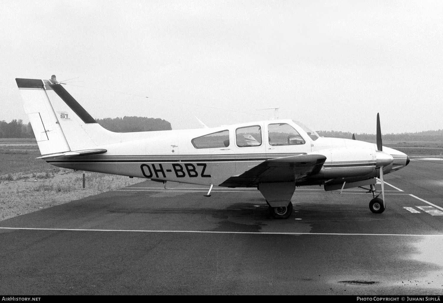 Aircraft Photo of OH-BBZ | Beech B55 Baron (95-B55) | Siipitaksi | AirHistory.net #344834