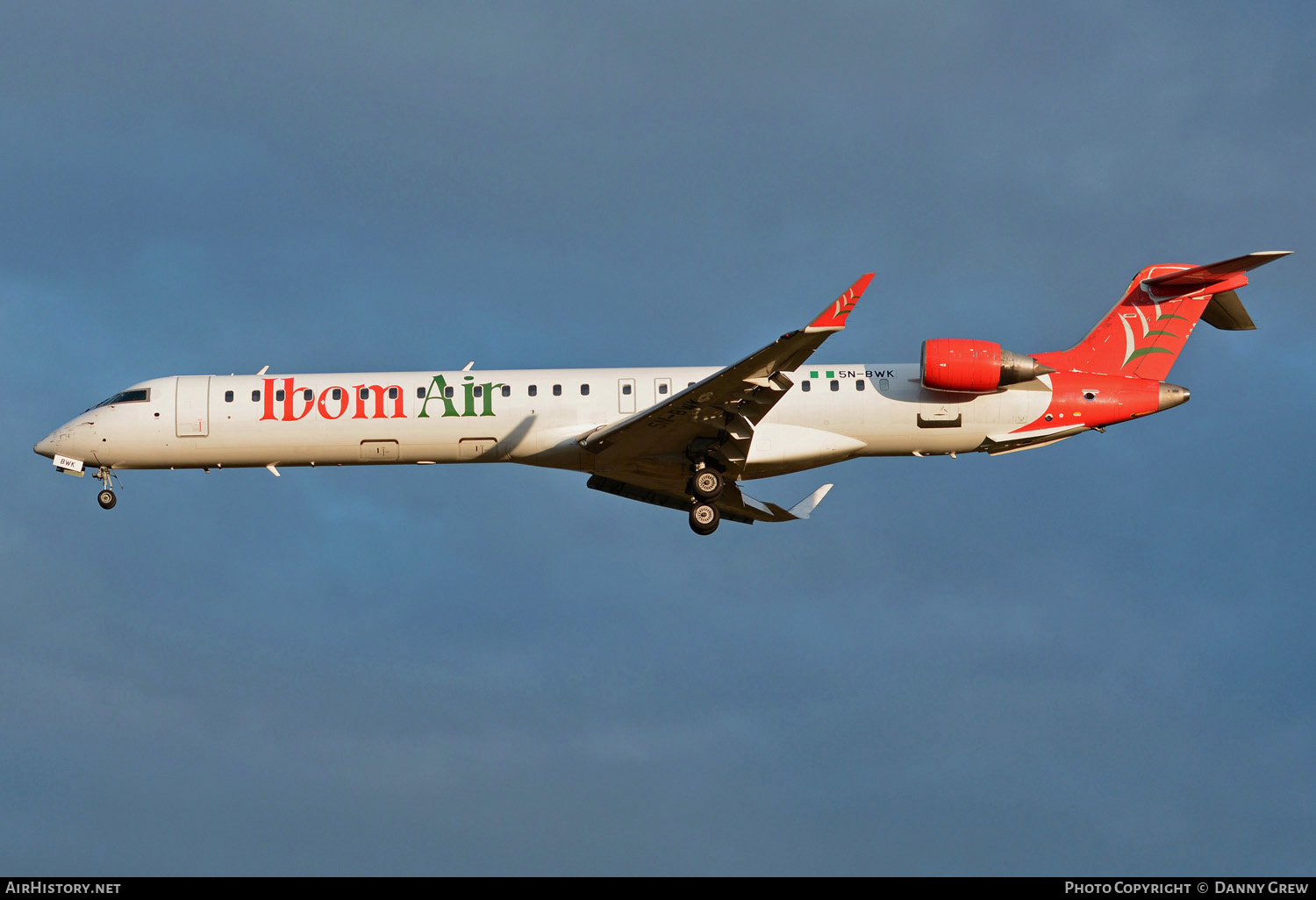 Aircraft Photo of 5N-BWK | Bombardier CRJ-900LR (CL-600-2D24) | Ibom Air | AirHistory.net #344914