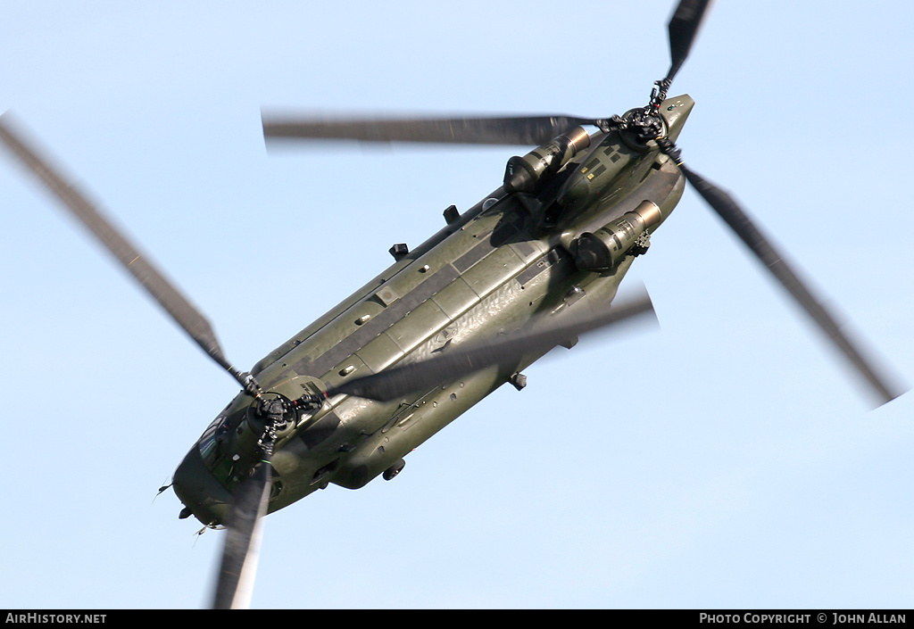 Aircraft Photo of ZD574 | Boeing Chinook HC2 (352) | UK - Air Force | AirHistory.net #345095