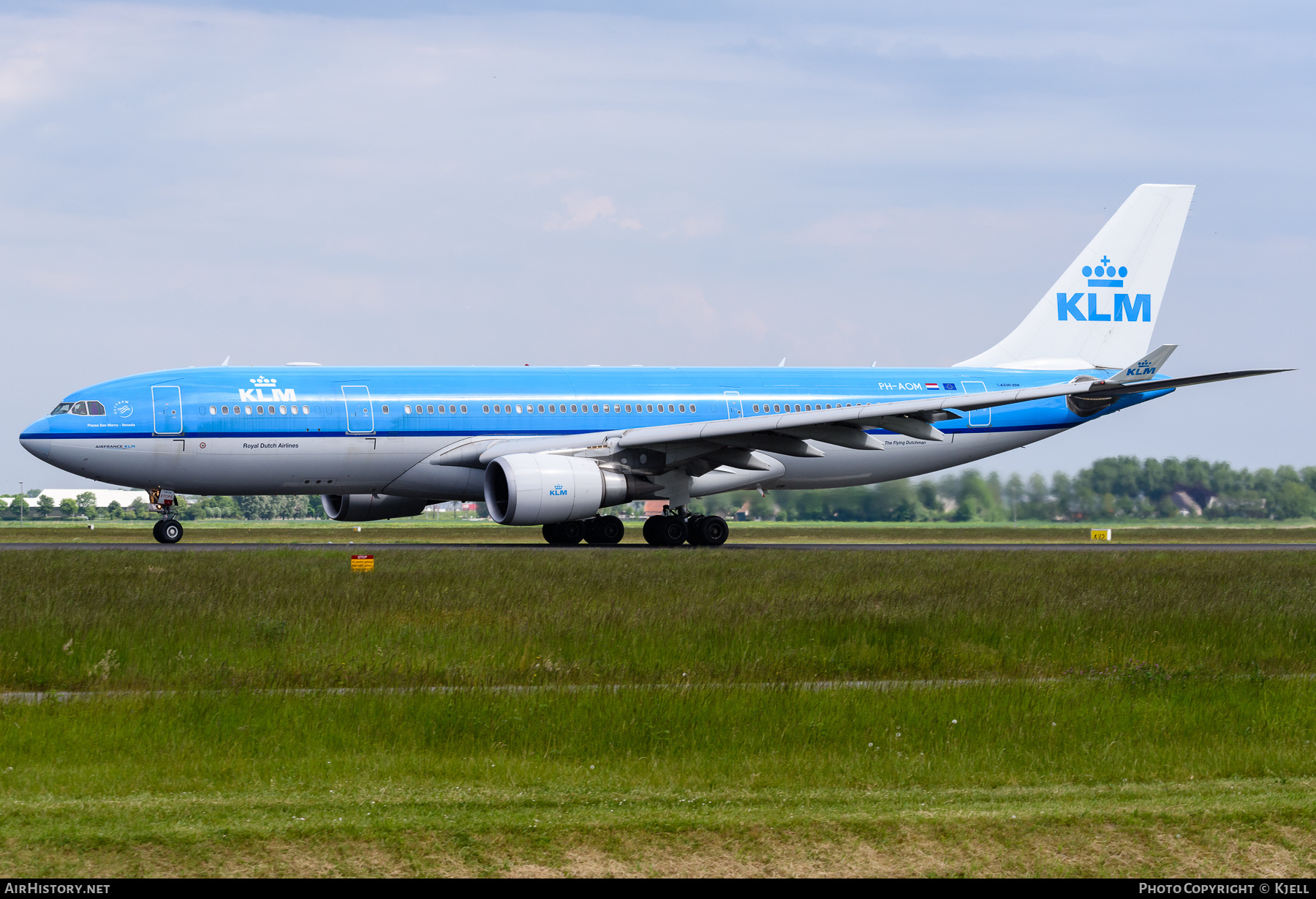 Aircraft Photo of PH-AOM | Airbus A330-203 | KLM - Royal Dutch Airlines | AirHistory.net #345125