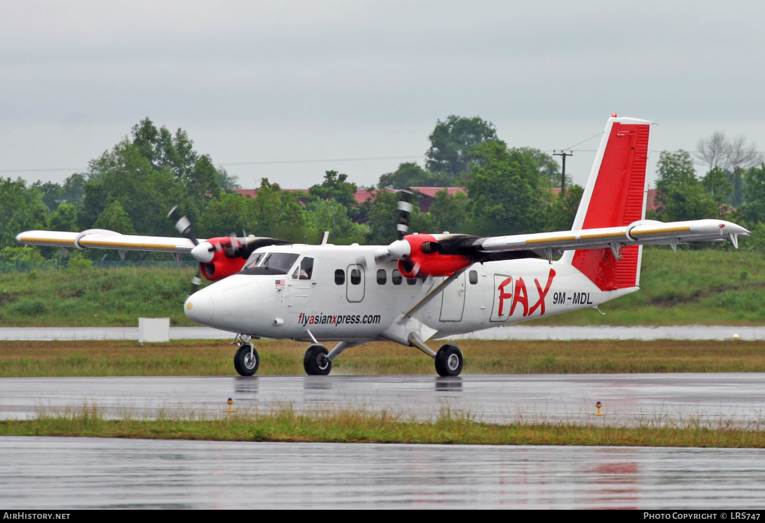 Aircraft Photo of 9M-MDL | De Havilland Canada DHC-6-300 Twin Otter | Fly Asian Express - FAX | AirHistory.net #345250