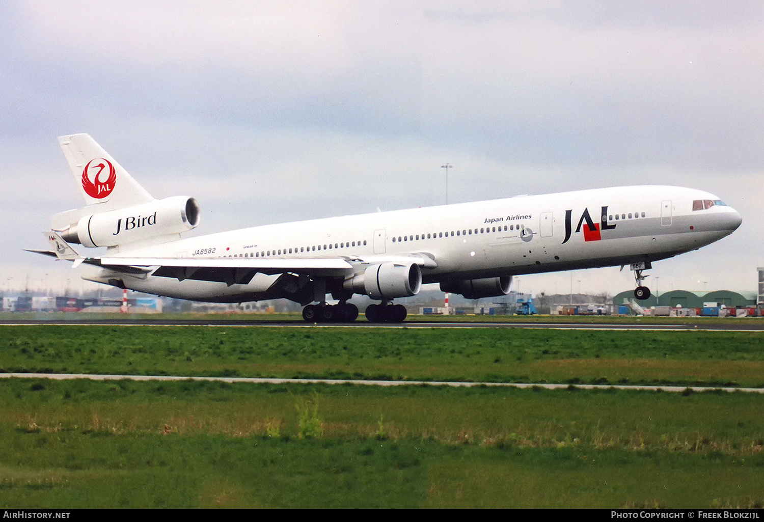 Aircraft Photo of JA8582 | McDonnell Douglas MD-11 | Japan Airlines - JAL | AirHistory.net #345305