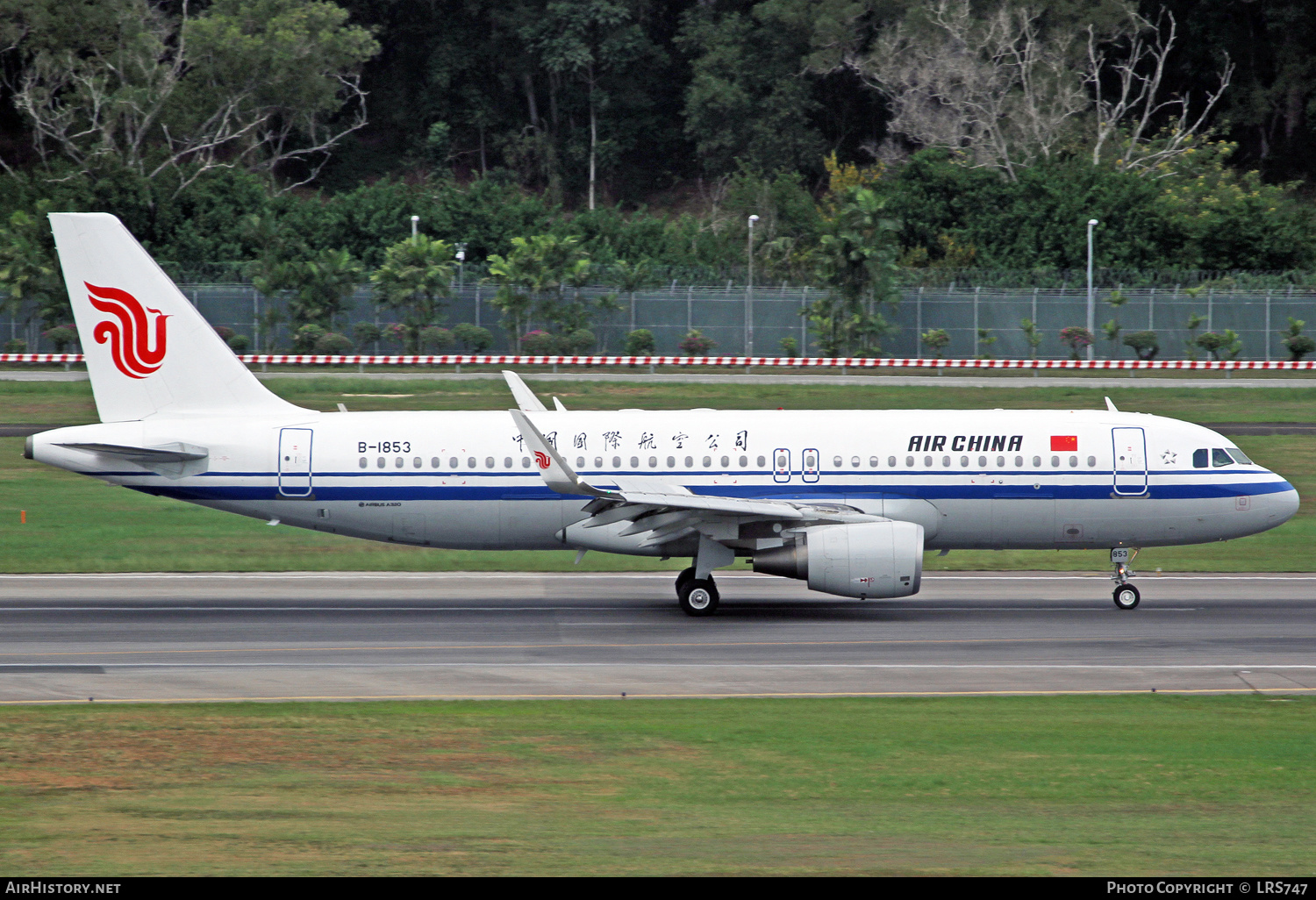 Aircraft Photo of B-1853 | Airbus A320-214 | Air China | AirHistory.net #345444