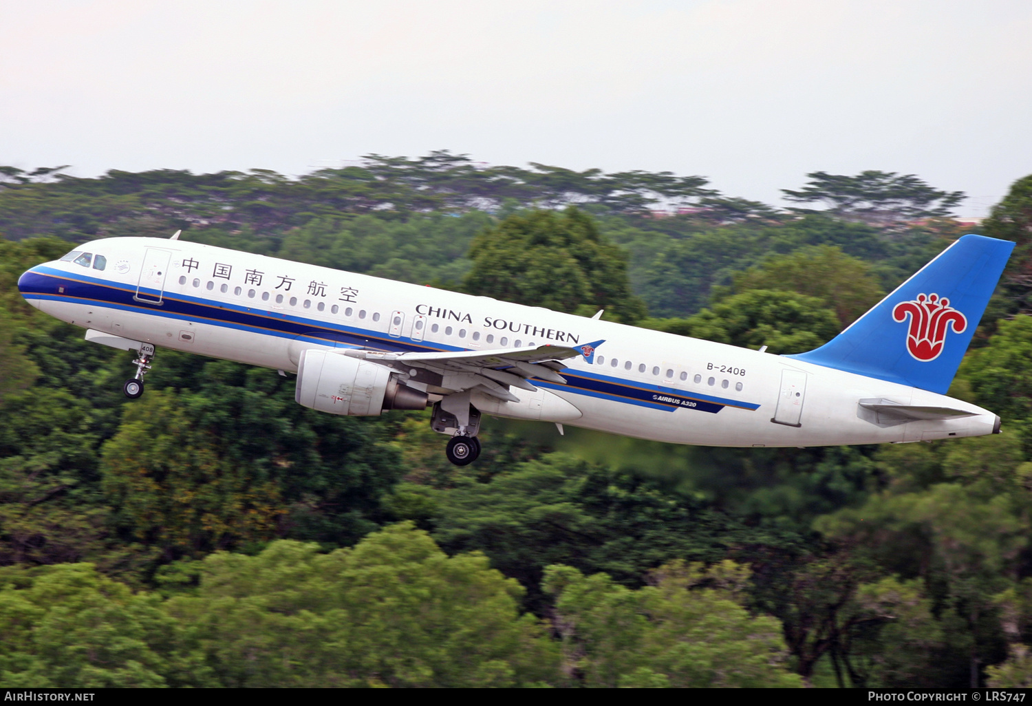 Aircraft Photo of B-2408 | Airbus A320-214 | China Southern Airlines | AirHistory.net #345490