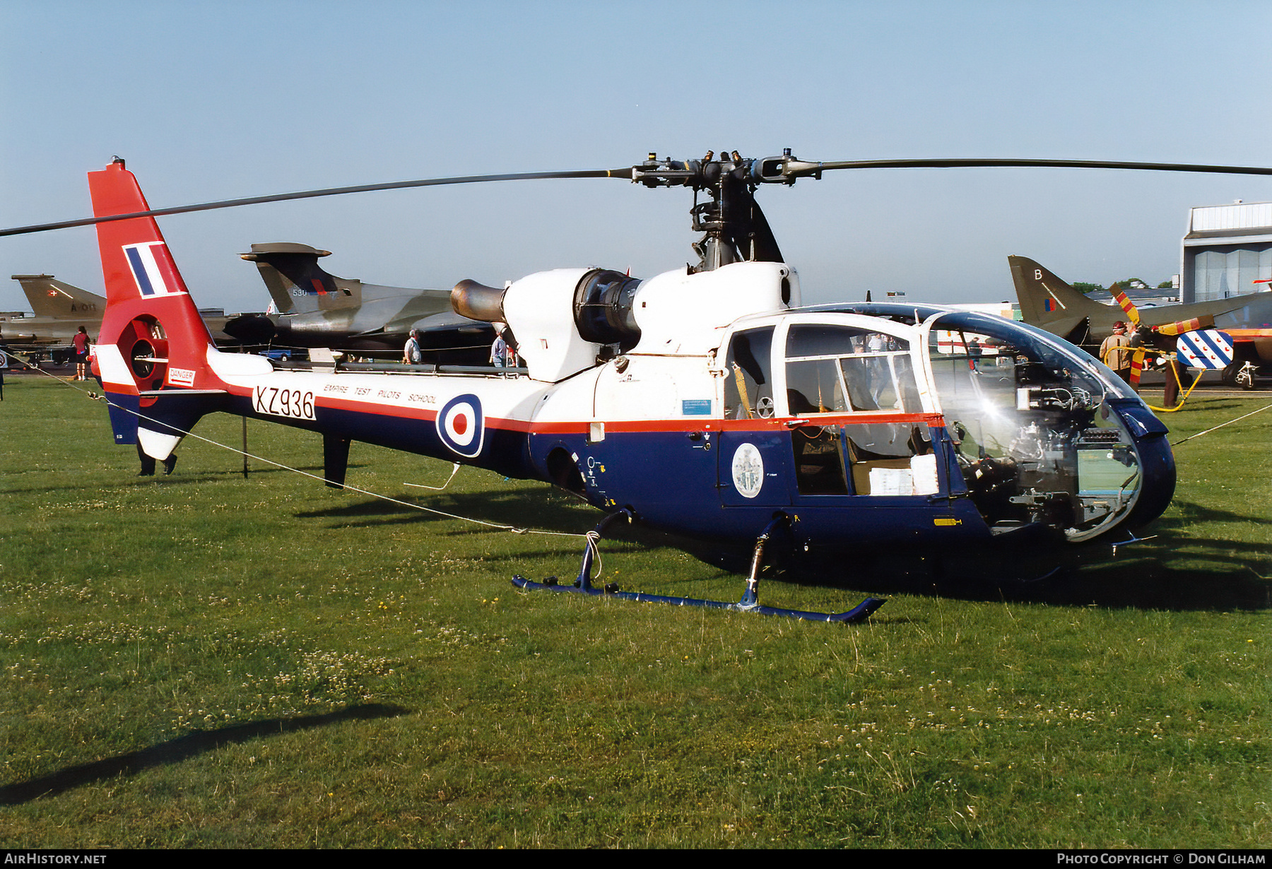 Aircraft Photo of XZ936 | Aerospatiale SA-341D Gazelle HT3 | UK - Air Force | AirHistory.net #345544