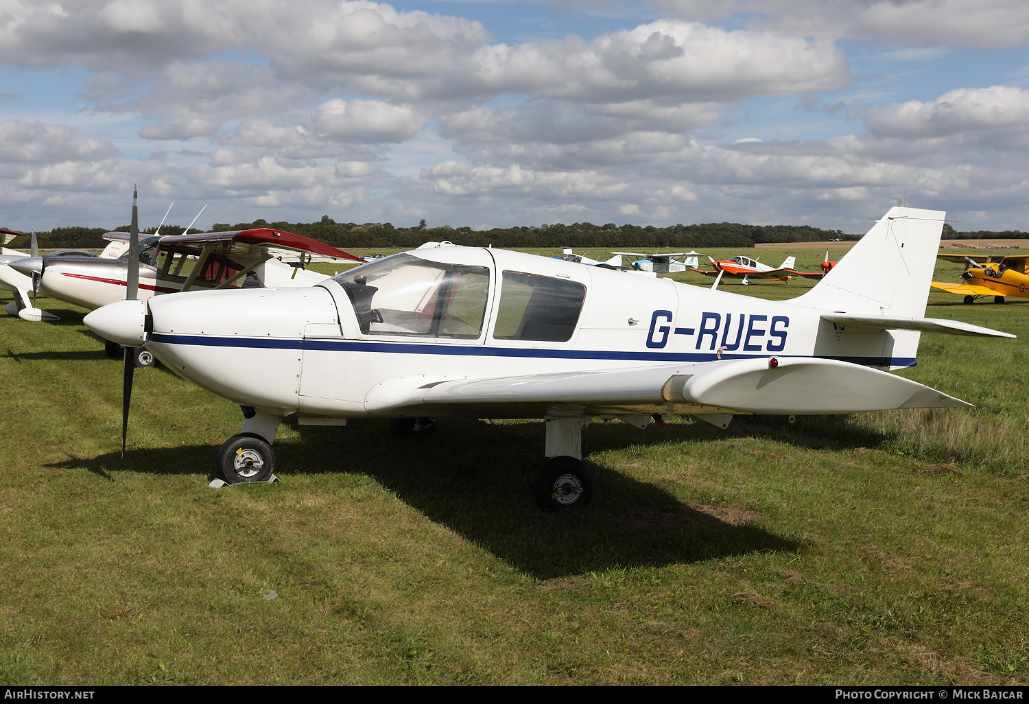 Aircraft Photo of G-RUES | Robin HR-100-210 Safari II | AirHistory.net #345569