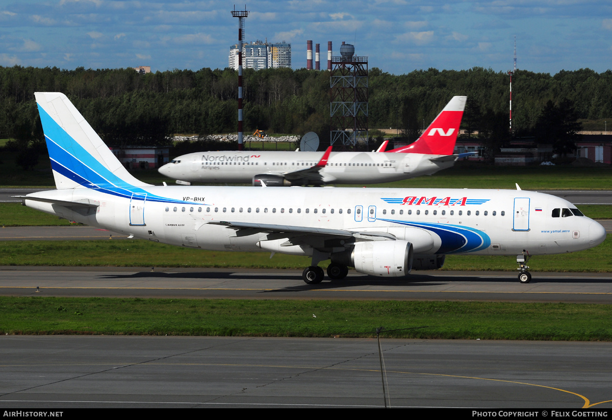 Aircraft Photo of VP-BHX | Airbus A320-214 | Yamal Airlines | AirHistory.net #345571