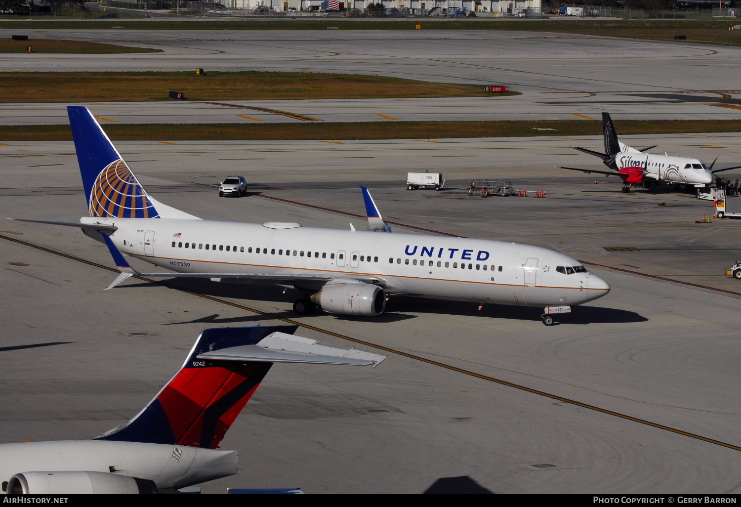 Aircraft Photo of N27239 | Boeing 737-824 | United Airlines | AirHistory.net #345572