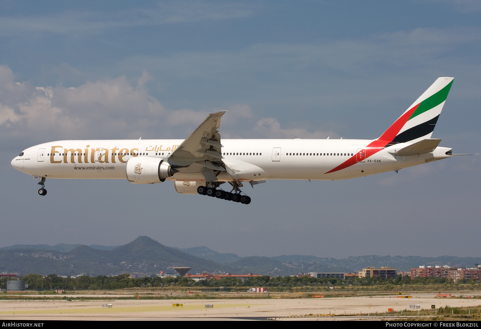 Aircraft Photo of A6-EGK | Boeing 777-31H/ER | Emirates | AirHistory.net #345610