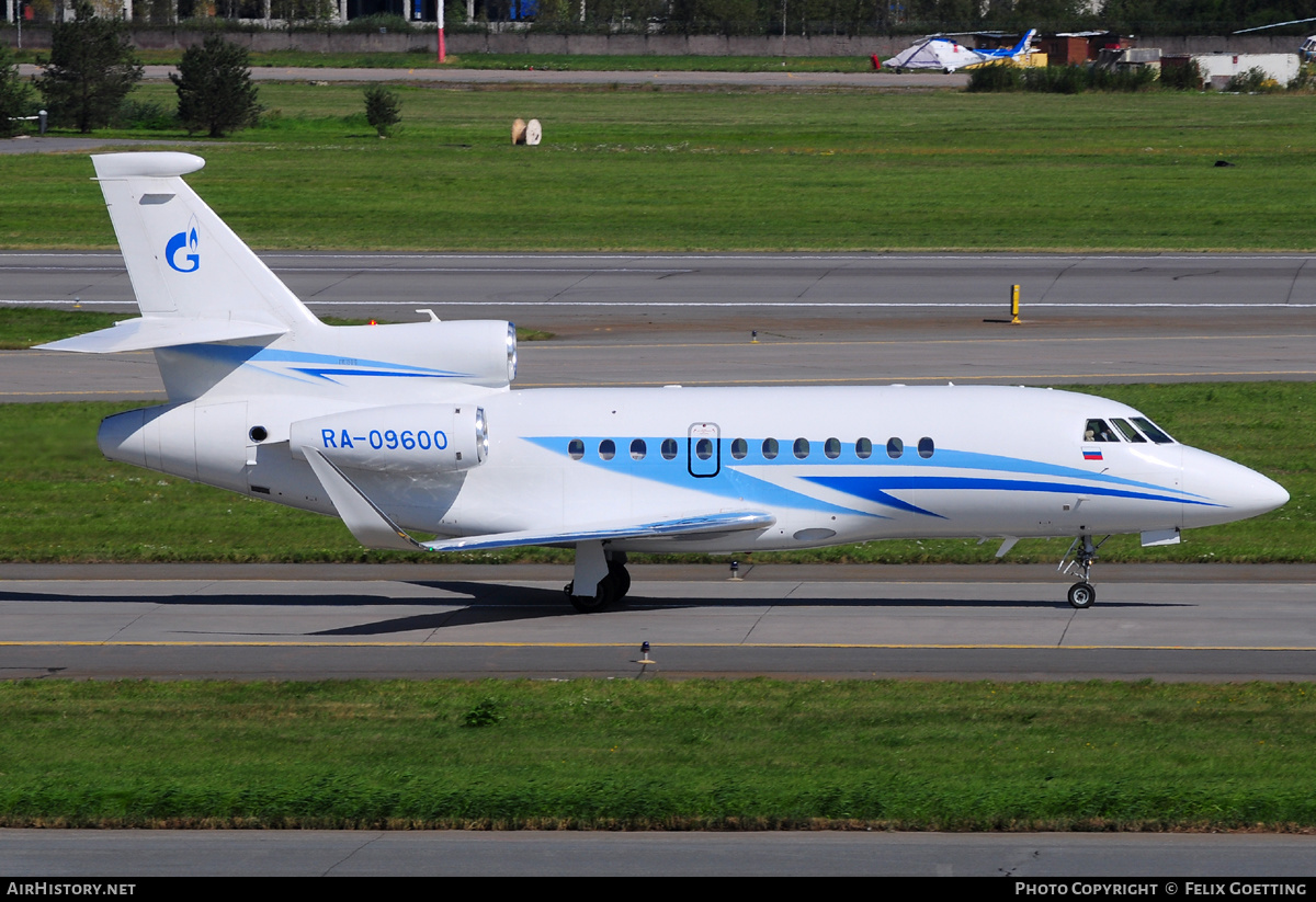 Aircraft Photo of RA-09600 | Dassault Falcon 900LX | Gazpromavia | AirHistory.net #345856
