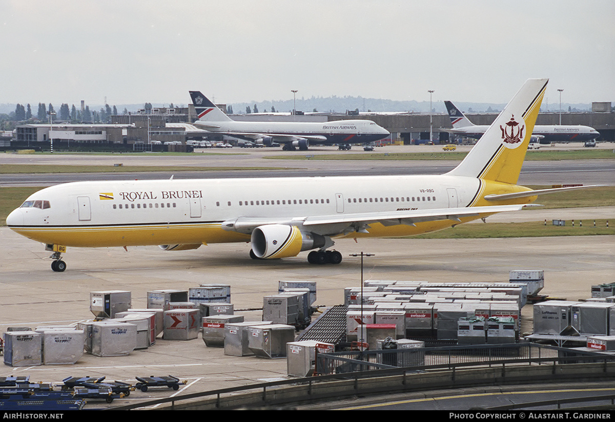 Aircraft Photo of V8-RBG | Boeing 767-33A/ER | Royal Brunei Airlines | AirHistory.net #346078