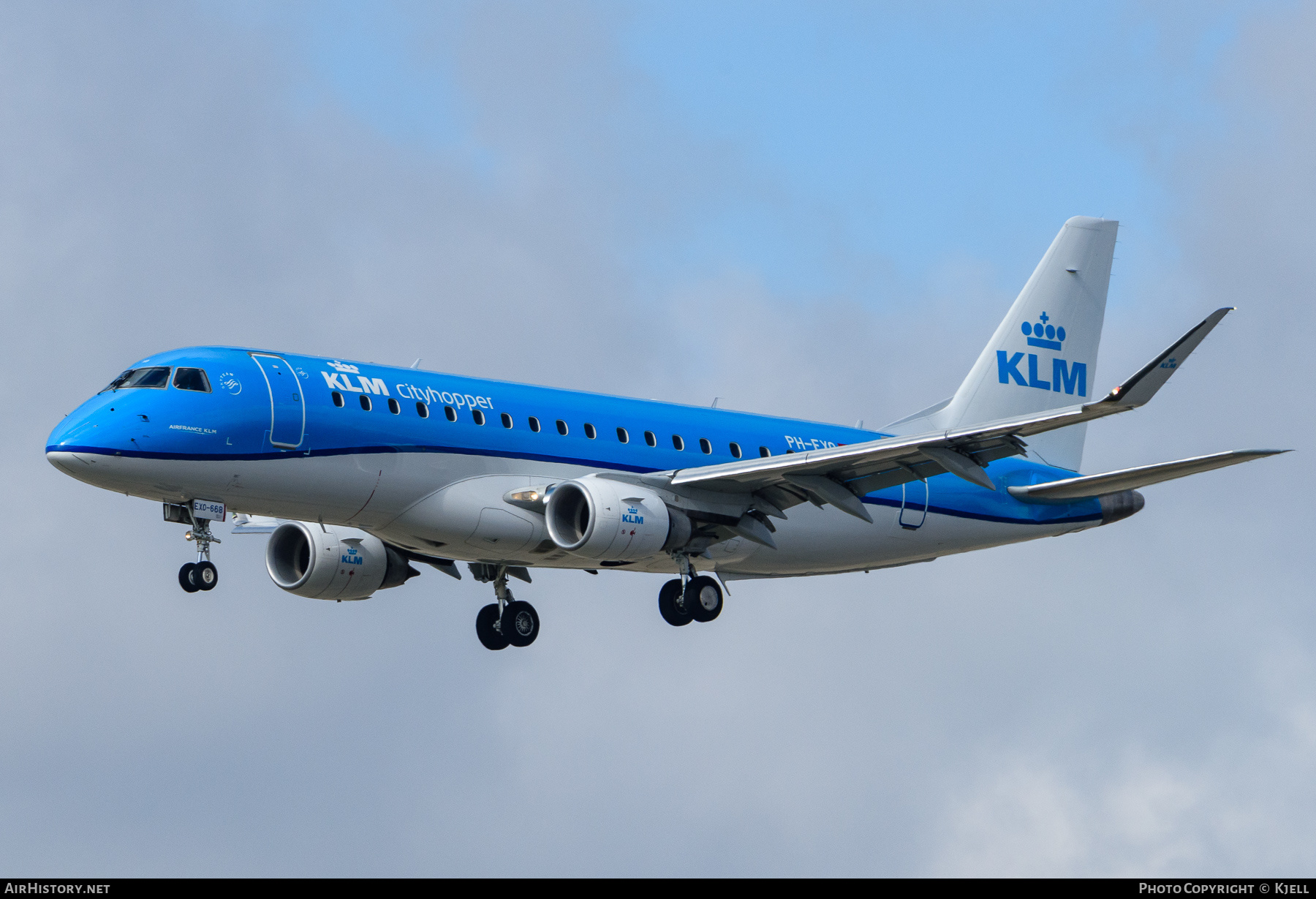 Aircraft Photo of PH-EXO | Embraer 175STD (ERJ-170-200STD) | KLM Cityhopper | AirHistory.net #346092