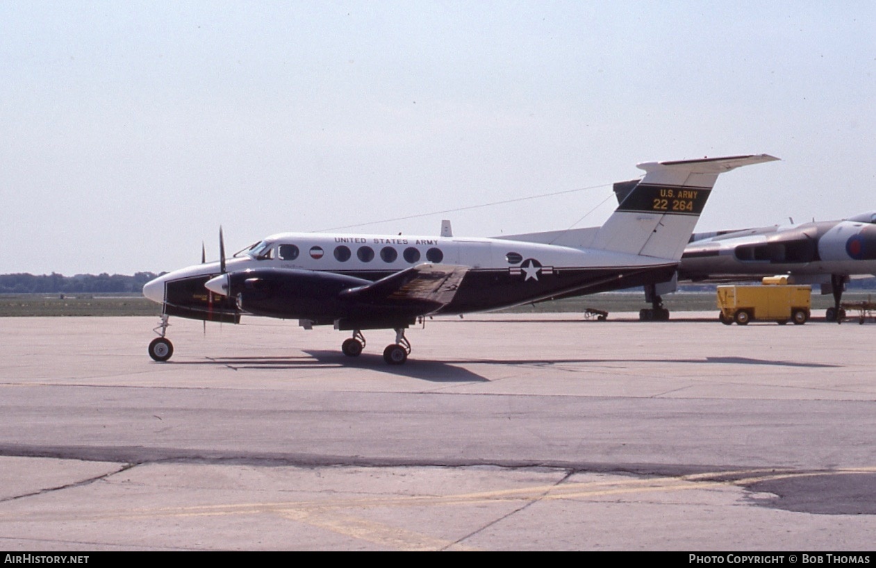Aircraft Photo of 73-22264 / 22264 | Beech C-12A Huron | USA - Army | AirHistory.net #346127