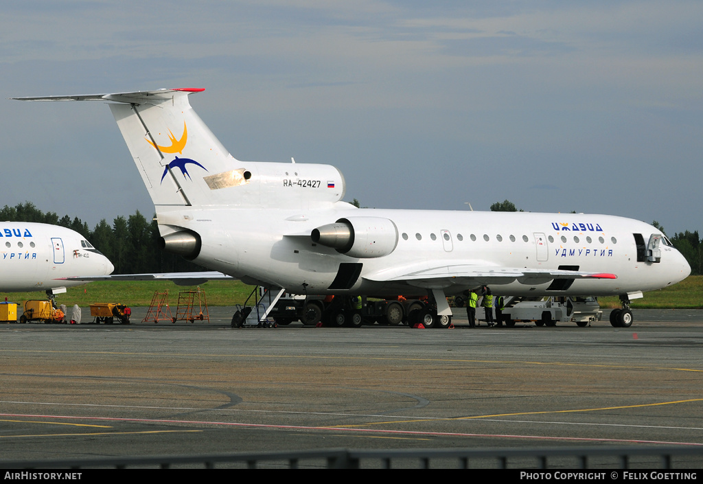 Aircraft Photo of RA-42427 | Yakovlev Yak-42D | Izhavia - Udmurtiya | AirHistory.net #346241