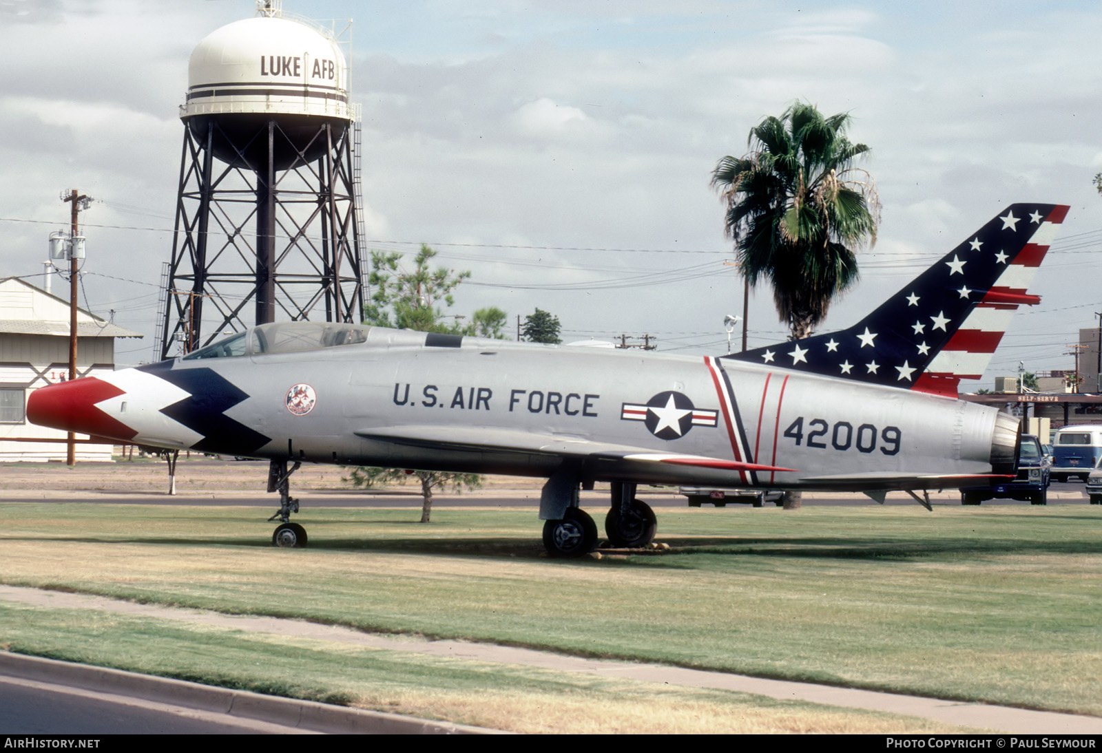Aircraft Photo of 42009 | North American F-100C Super Sabre | USA - Air Force | AirHistory.net #346276