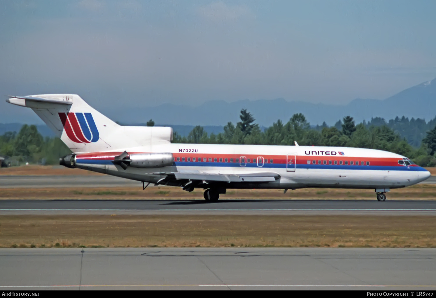 Aircraft Photo of N7022U | Boeing 727-22 | United Airlines | AirHistory.net #346288