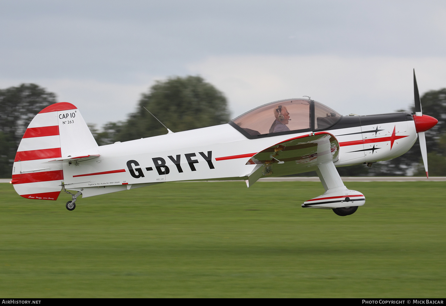 Aircraft Photo of G-BYFY | Mudry CAP-10B | AirHistory.net #346291