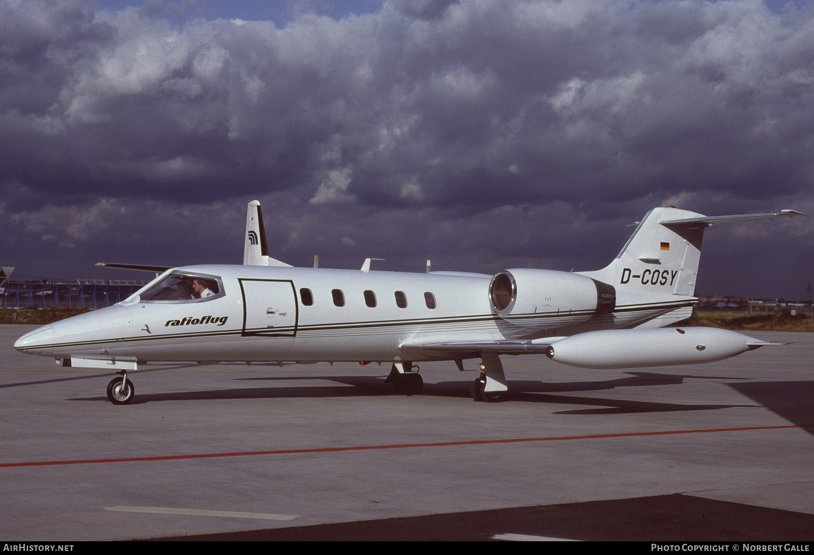 Aircraft Photo of D-COSY | Gates Learjet 35A | Ratioflug | AirHistory.net #346297