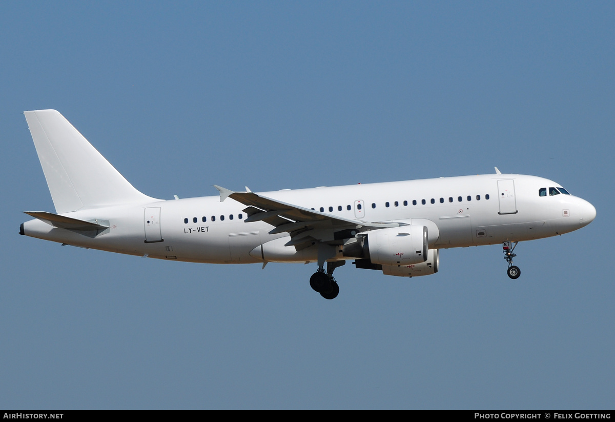 Aircraft Photo of LY-VET | Airbus A319-112 | AirHistory.net #346390