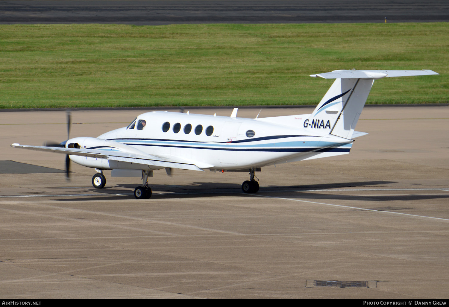 Aircraft Photo of G-NIAA | Beech B200 Super King Air | AirHistory.net #346412