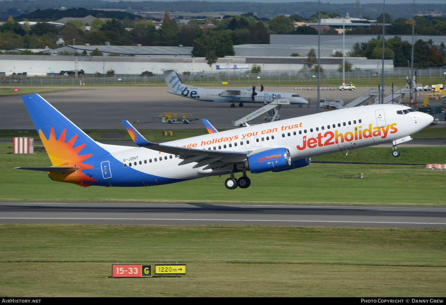 Aircraft Photo of G-JZHT | Boeing 737-800 | Jet2 Holidays | AirHistory.net #346414