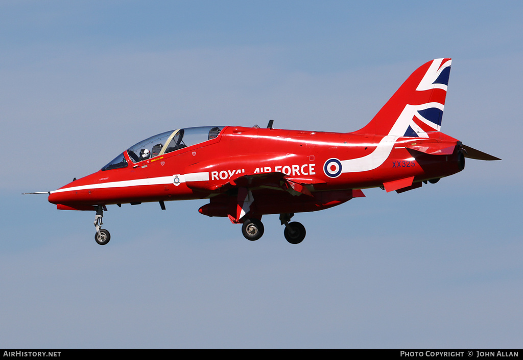 Aircraft Photo of XX325 | British Aerospace Hawk T.1 | UK - Air Force | AirHistory.net #346504