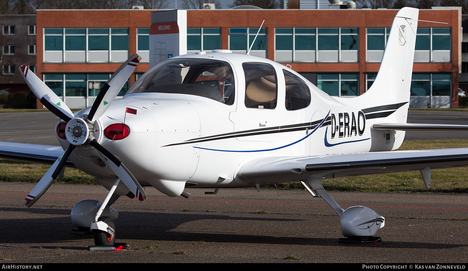 Aircraft Photo of D-ERAO | Cirrus SR-22 G1 | AirHistory.net #346582