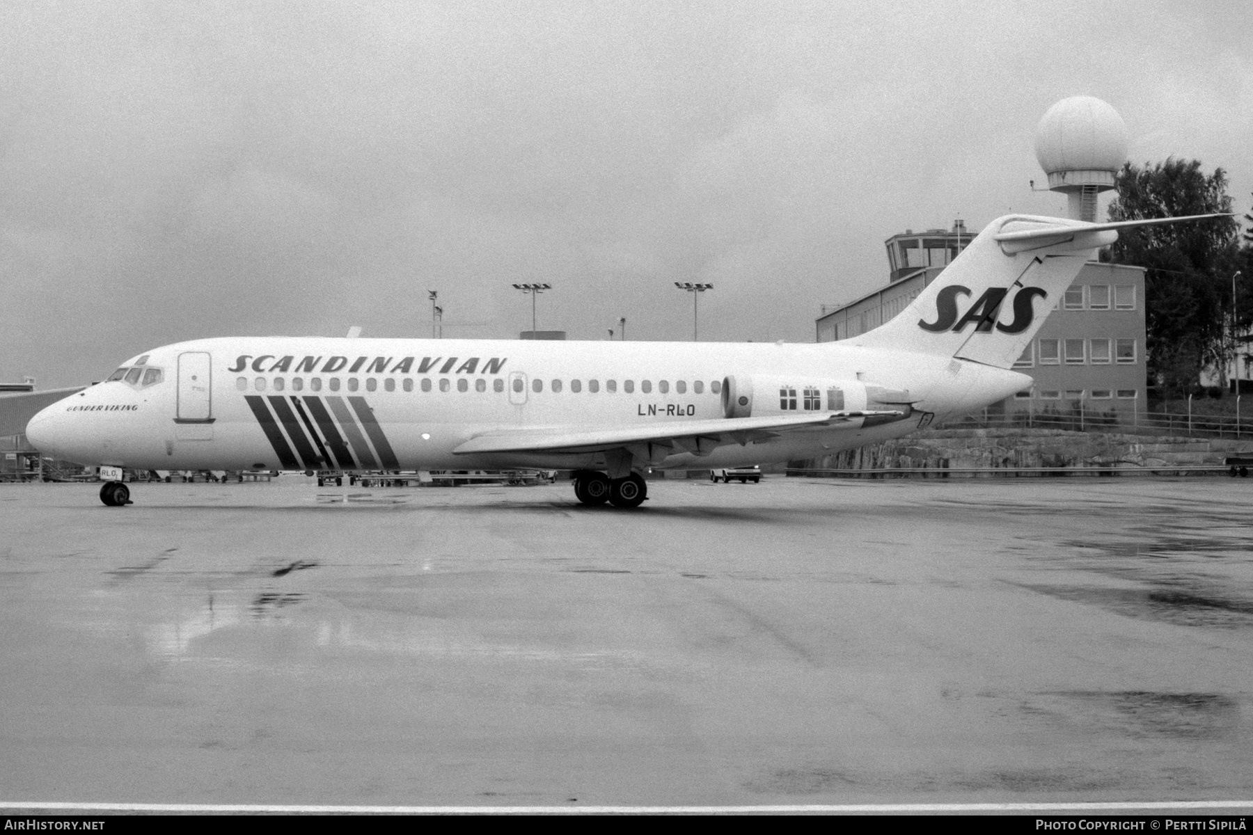 Aircraft Photo of LN-RLO | McDonnell Douglas DC-9-21 | Scandinavian Airlines - SAS | AirHistory.net #346589
