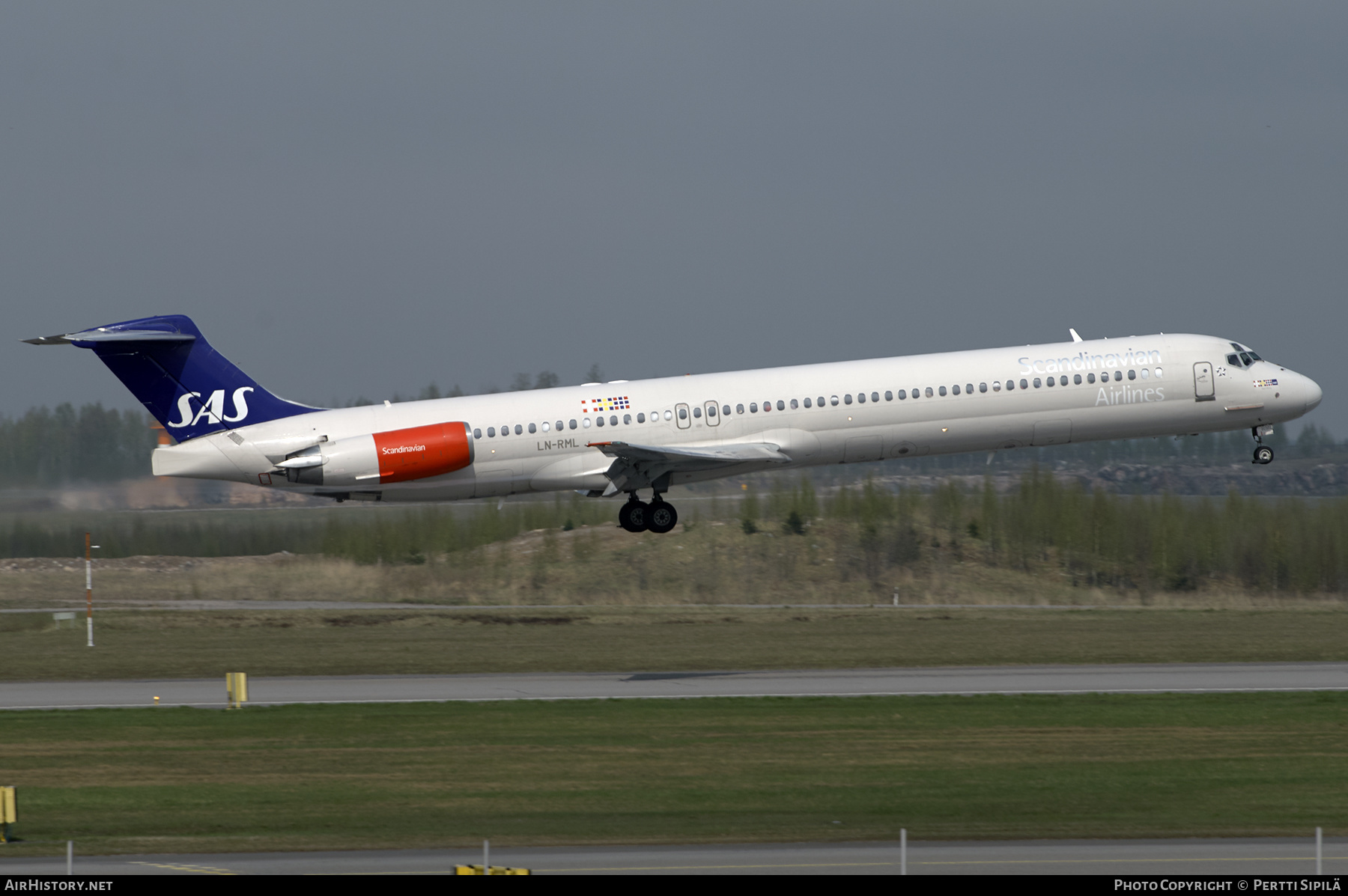 Aircraft Photo of LN-RML | McDonnell Douglas MD-82 (DC-9-82) | Scandinavian Airlines - SAS | AirHistory.net #346593