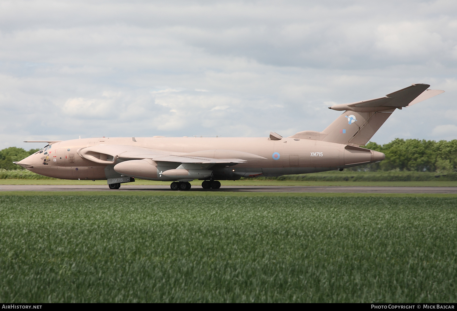 Aircraft Photo of XM715 | Handley Page HP-80 Victor K2 | UK - Air Force | AirHistory.net #346595