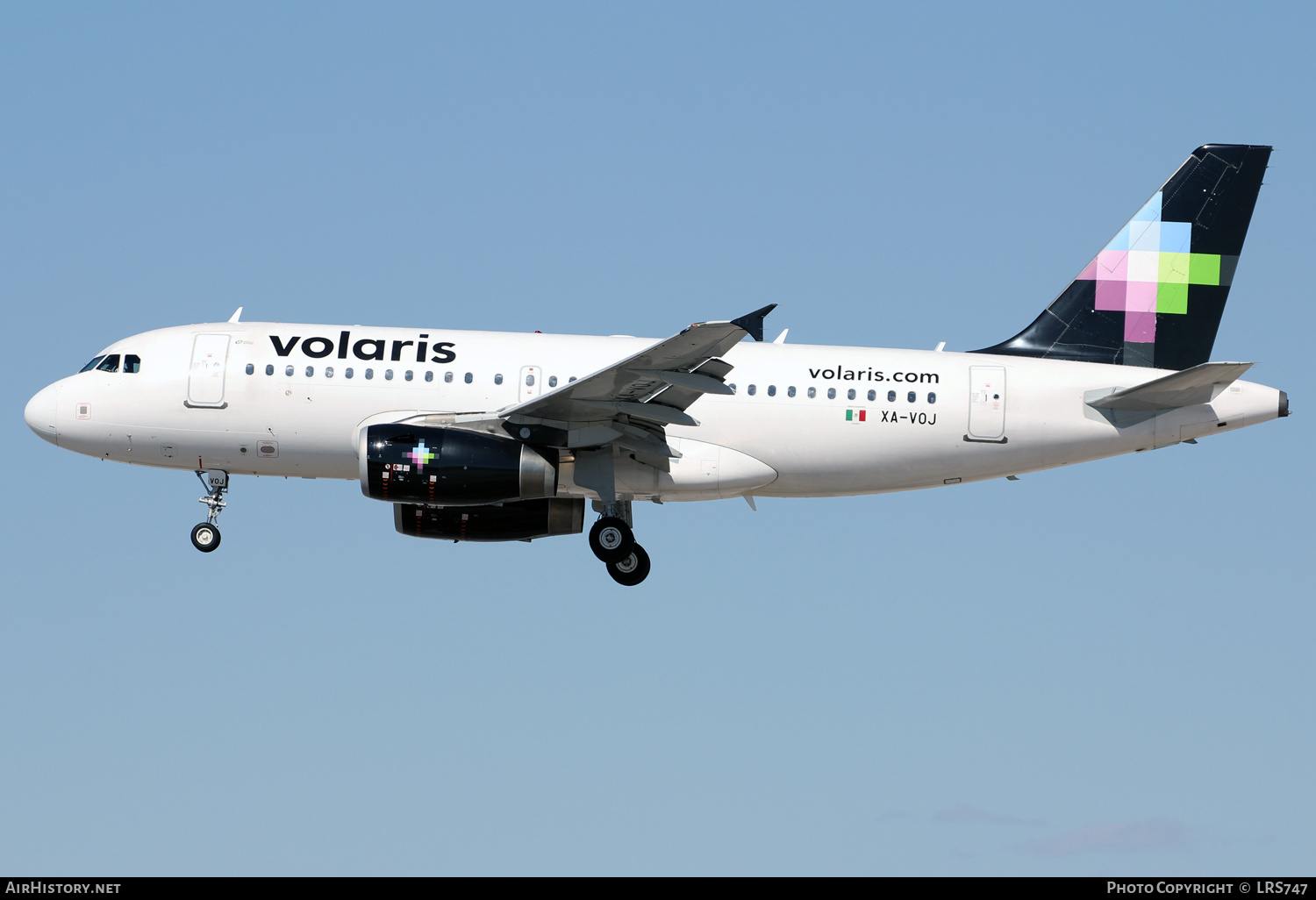 Aircraft Photo of XA-VOJ | Airbus A319-133 | Volaris | AirHistory.net #346610