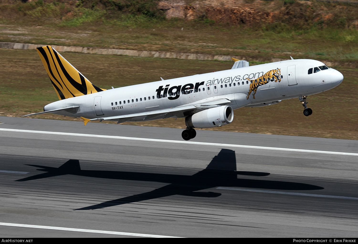 Aircraft Photo of 9V-TAX | Airbus A320-232 | Tiger Airways | AirHistory.net #346692