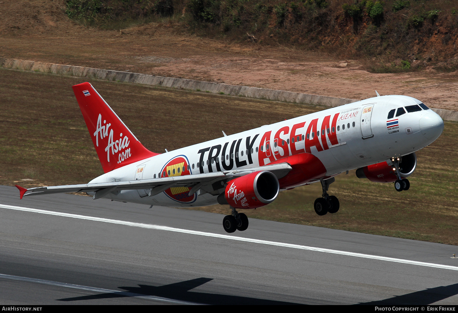 Aircraft Photo of HS-ABD | Airbus A320-216 | AirAsia | AirHistory.net #346750