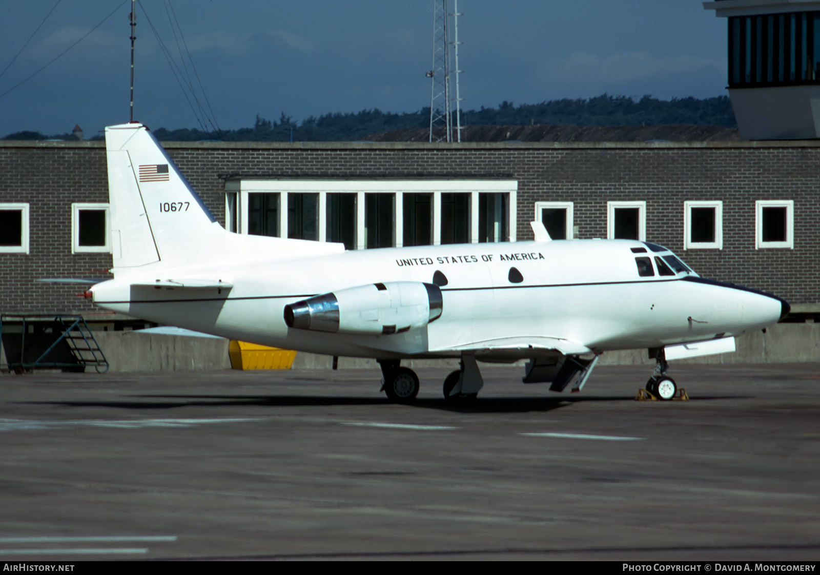 Aircraft Photo of 61-0677 / 10677 | North American T-39A | USA - Air Force | AirHistory.net #346802