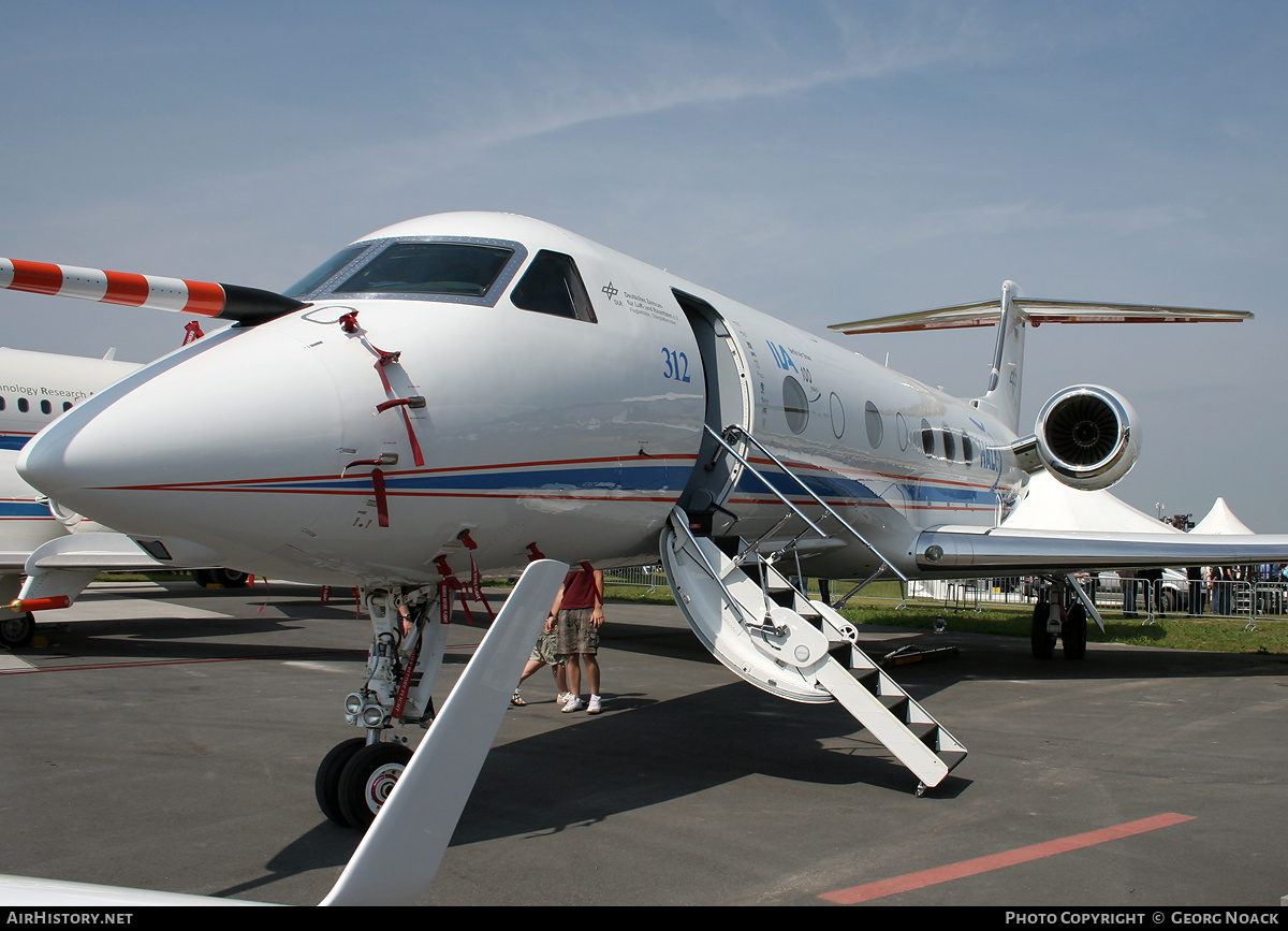 Aircraft Photo of D-ADLR | Gulfstream Aerospace G-V-SP Gulfstream G550 | DLR - Deutsches Zentrum für Luft- und Raumfahrt | AirHistory.net #346818