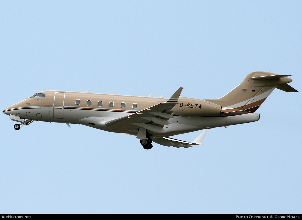 Aircraft Photo of D-BETA | Bombardier Challenger 300 (BD-100-1A10) | AirHistory.net #346827