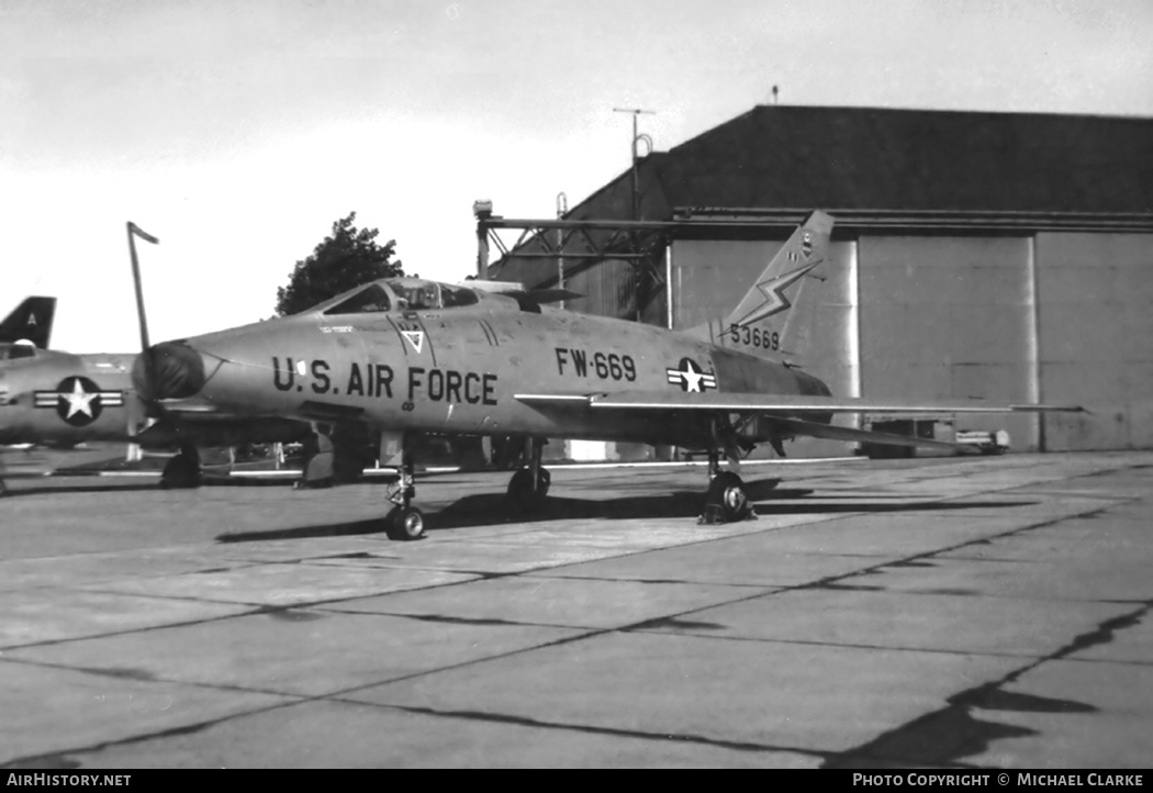 Aircraft Photo of 55-3669 | North American F-100D Super Sabre | USA - Air Force | AirHistory.net #346829