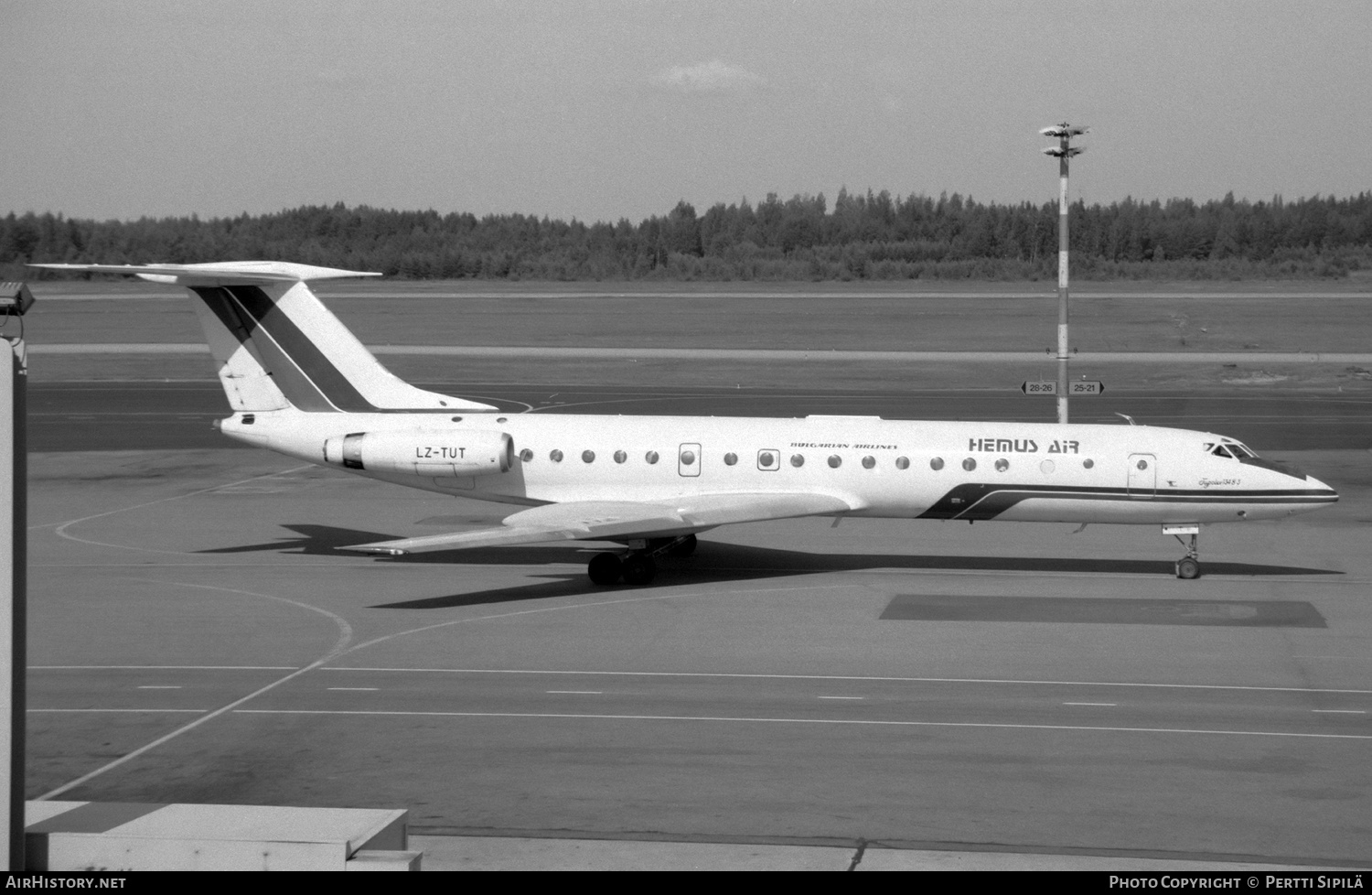 Aircraft Photo of LZ-TUT | Tupolev Tu-134B-3 | Hemus Air | AirHistory.net #346840