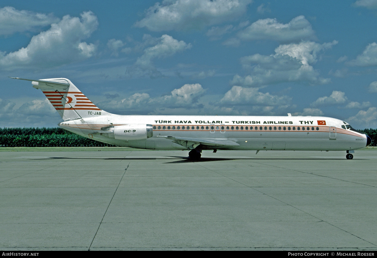 Aircraft Photo of TC-JAB | McDonnell Douglas DC-9-32 | THY Türk Hava Yolları - Turkish Airlines | AirHistory.net #346962